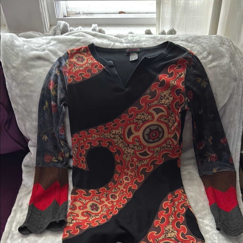 Custo Barcelona Black and Red Patterned Top